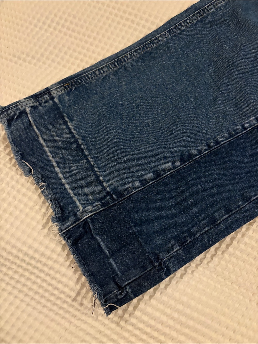 GAP Two-Tone Dark and Light Blue Wide-Leg Jeans - Picture 5 of 9